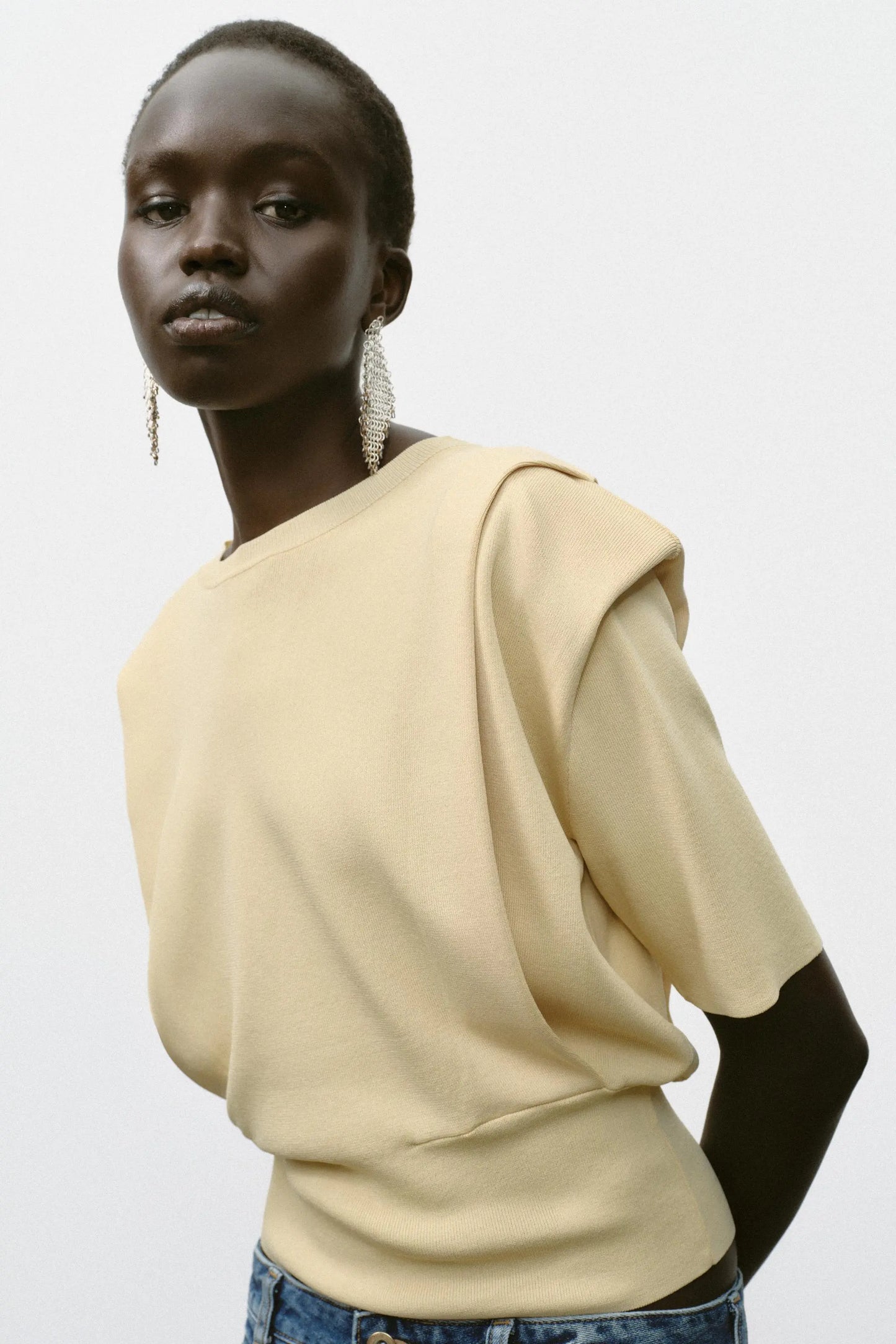 KNIT TOP WITH SHOULDER PADS KNITWEAR