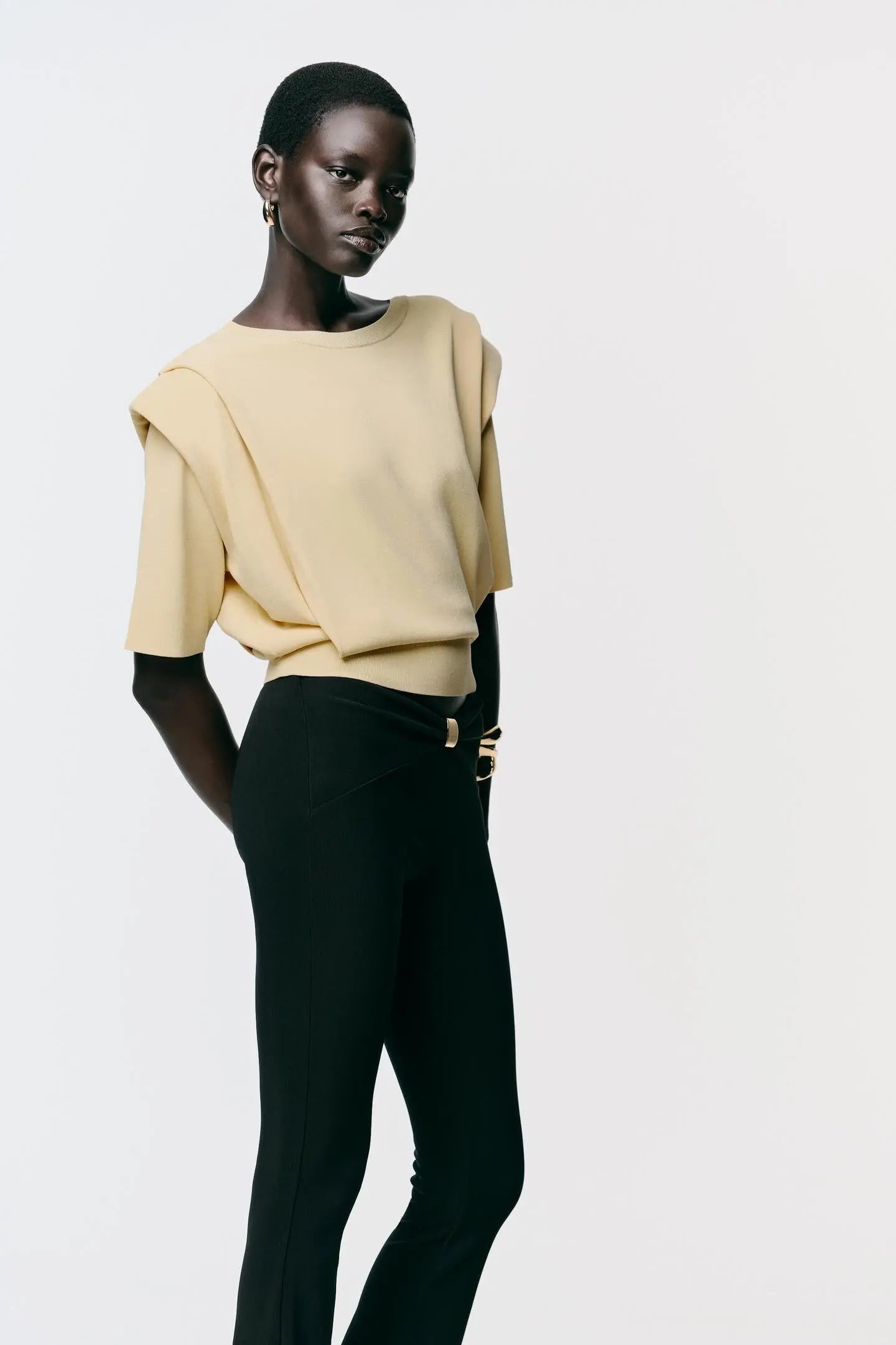 KNIT TOP WITH SHOULDER PADS TOP|BODYSUITS