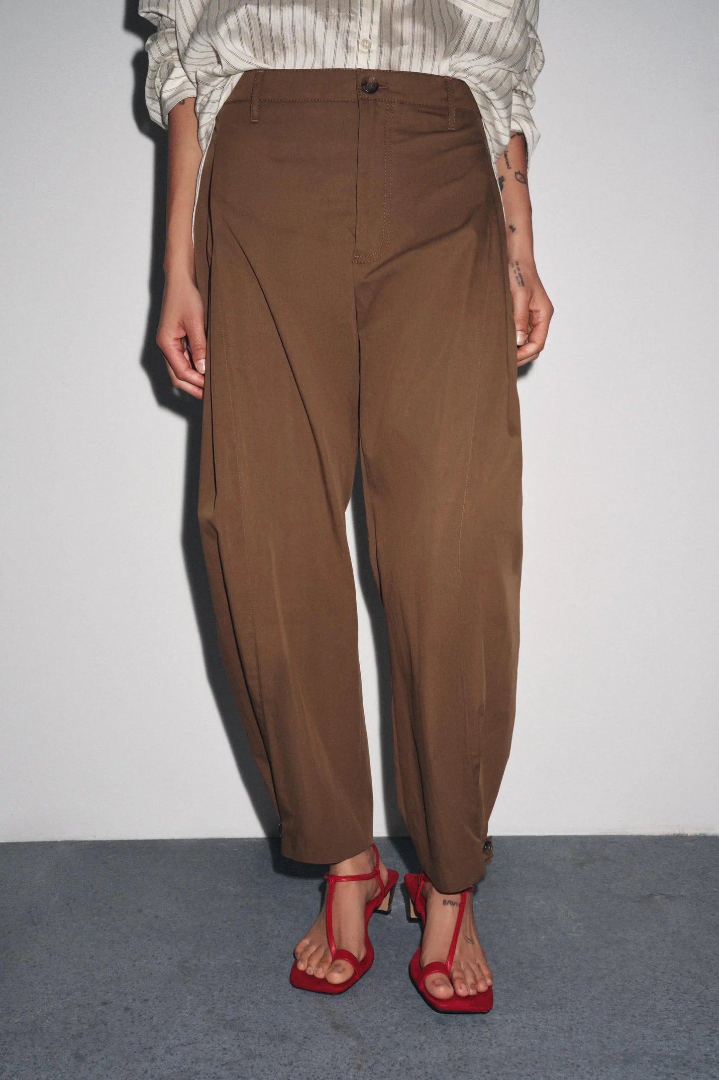 DARTED TROUSERS WITH BELT LOOPS TROUSERS