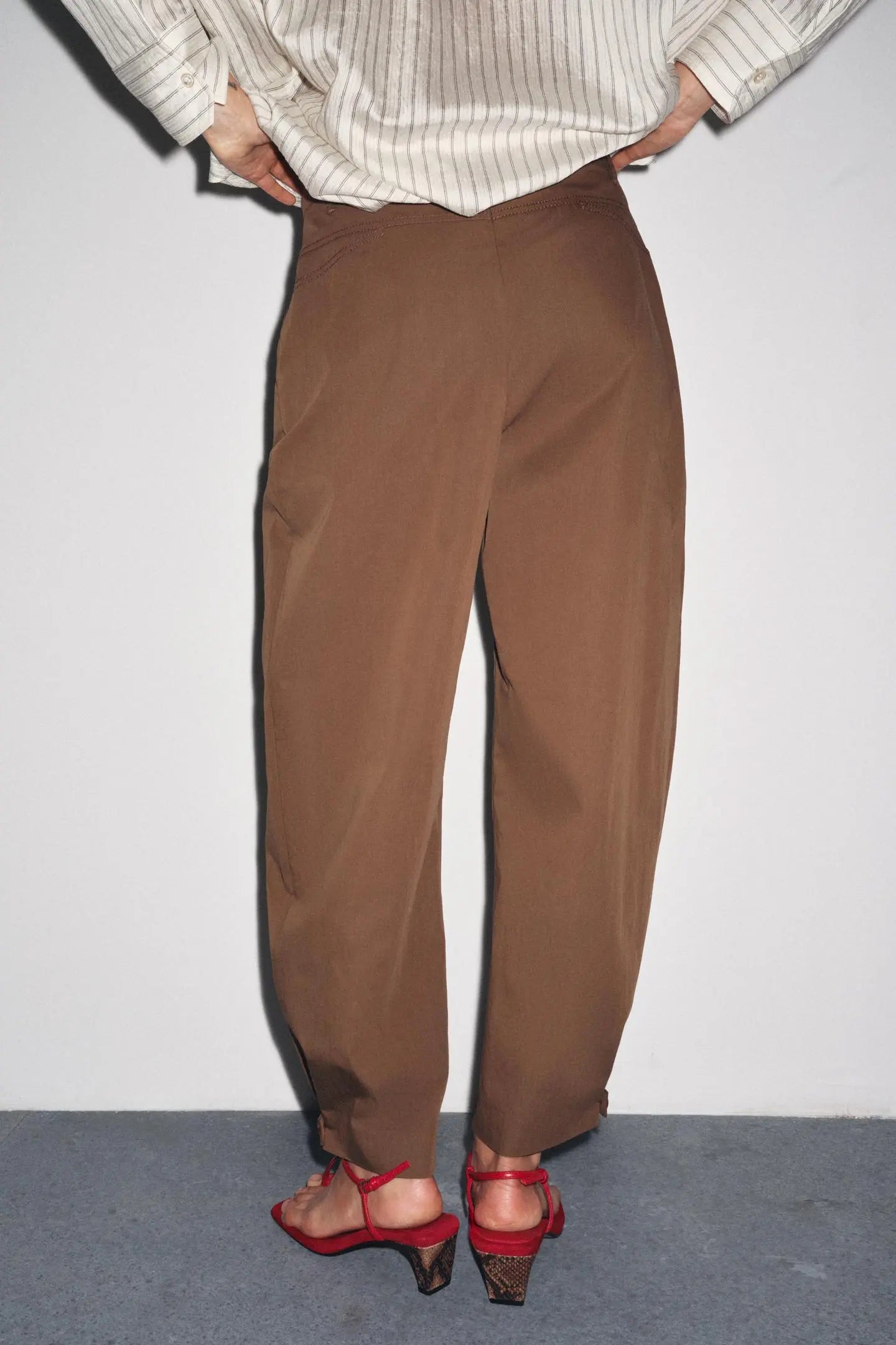 DARTED TROUSERS WITH BELT LOOPS TROUSERS